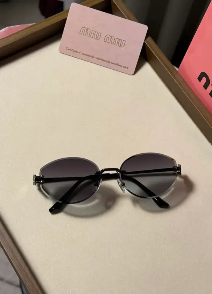 نظارة miu miu (ملون)