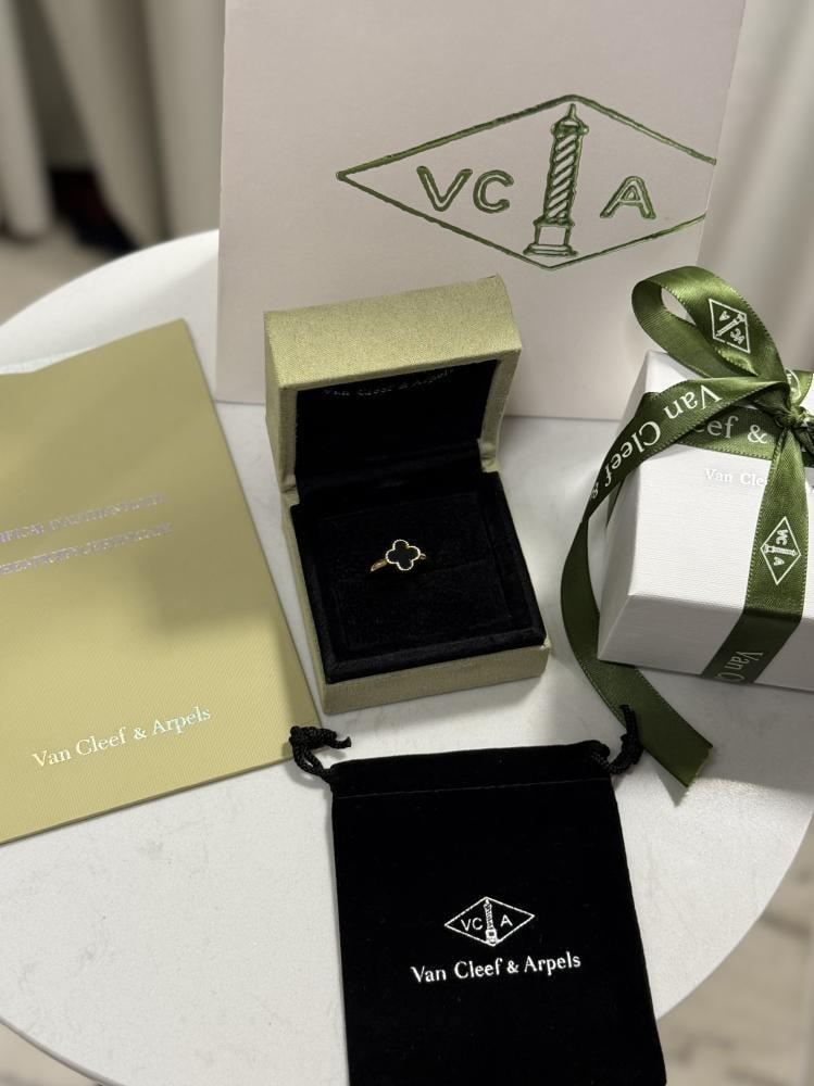 خاتم Van Cleef & Arpels - خاتم Van cleef ذهبي - اسود