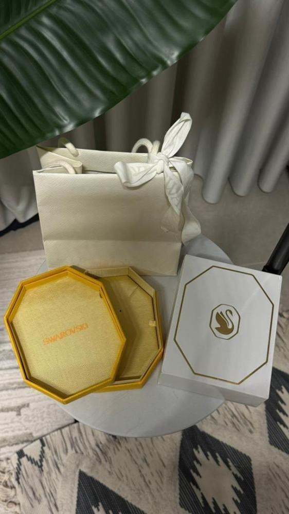 حلق SWAROVSKI ( اصفر- ازرق - فضي )