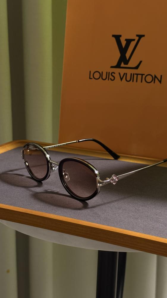 نظارة LOUIS VUITTON