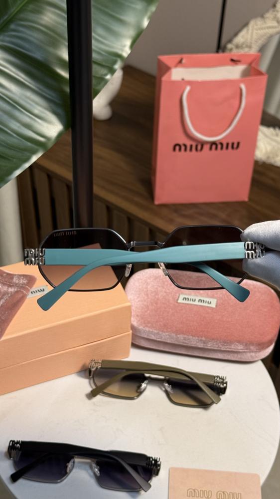 نظارة miu miu (ملون) تيفاني