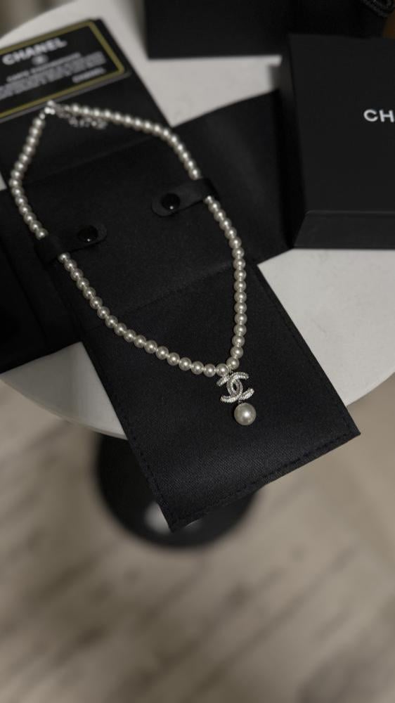 سلسال CHANEL فضي