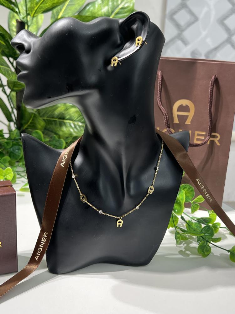سلسال AIGNER ذهبي