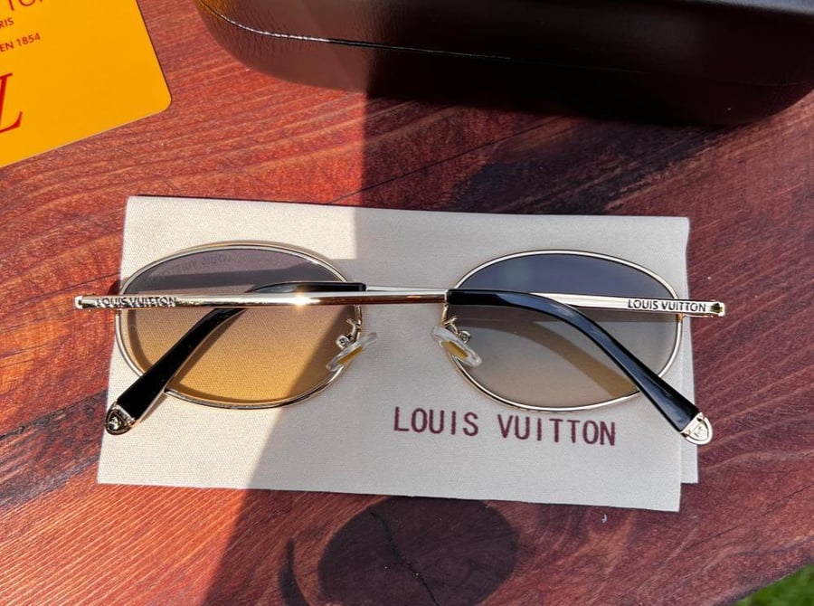 نظارة LOUIS VUITTON- اطار ذهبي - لونين