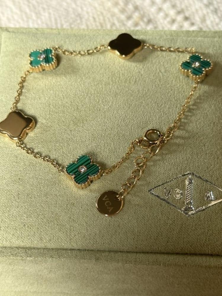 إسوارة Van Cleef & Arpels - إسوارة Van cleef معدن ذهبي لون أخضر