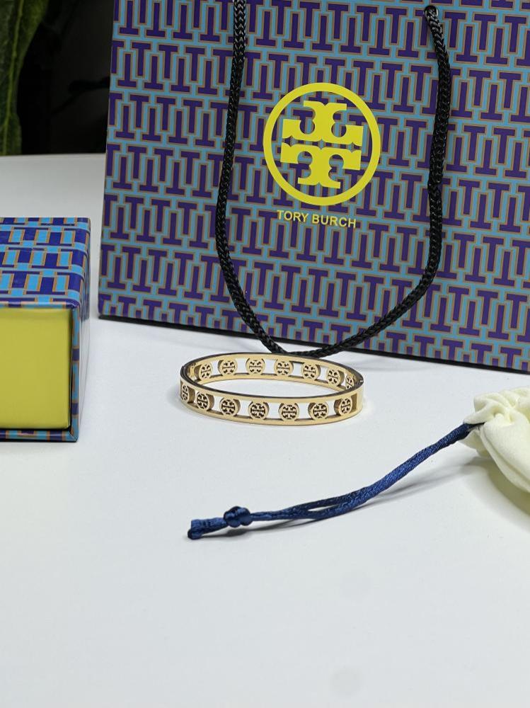 إسوارة TORY BURCH إسوارة TORY BURCH مقاس 14 سم معدن ذهبي