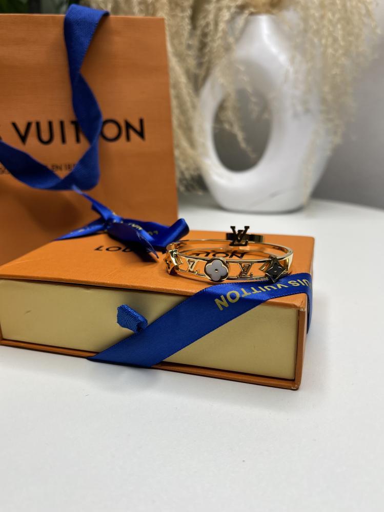 خاتم LOUIS VUITTON - اسورة + خاتم (مقاس 14 )