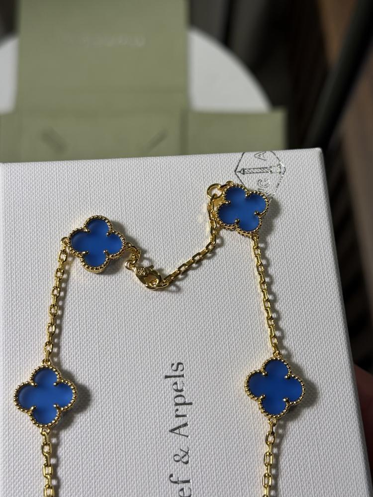 سلسال Van Cleef & Arpels - سلسال فان كليف 10 وردات - أزرق