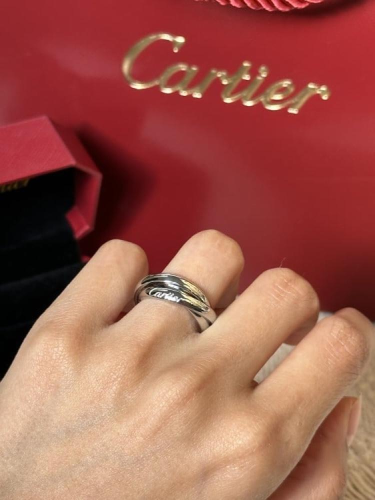خاتم Cartier الثلاثي الفضي