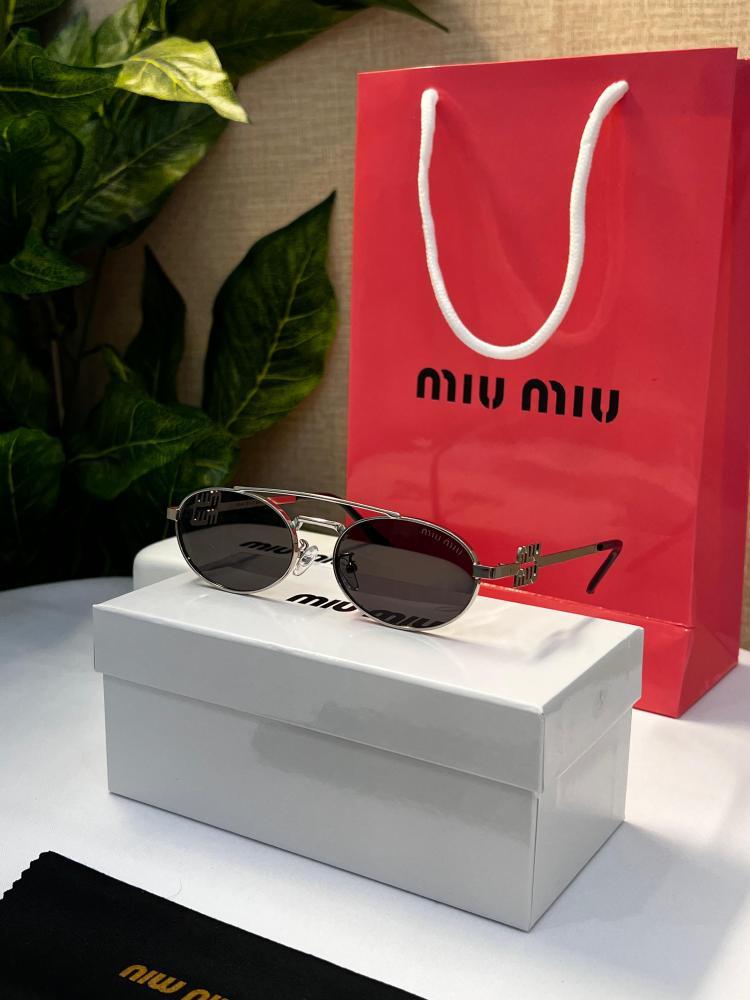 نظارة miu miu - ملون