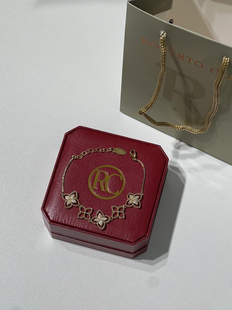اسوارة roberto coin ذهبي