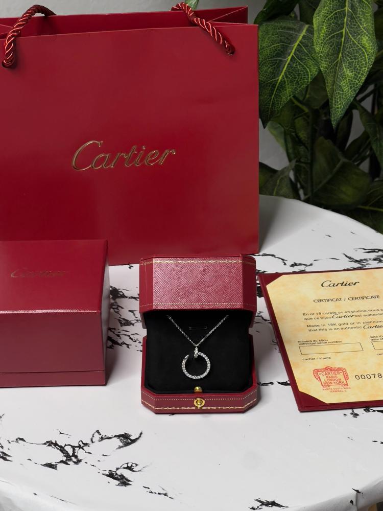 سلسال Cartier المسمار - الفضي