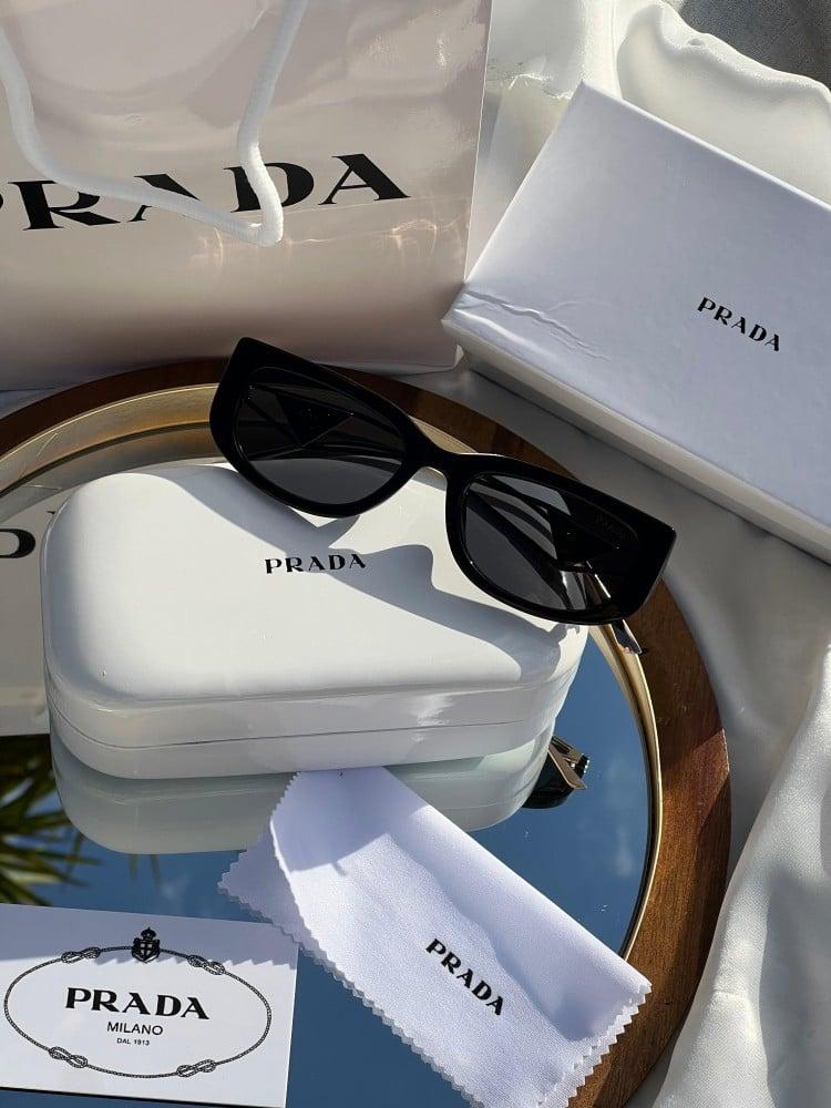 نظارة PRADA نظارة PRADA المشهورة أطار ذهبي