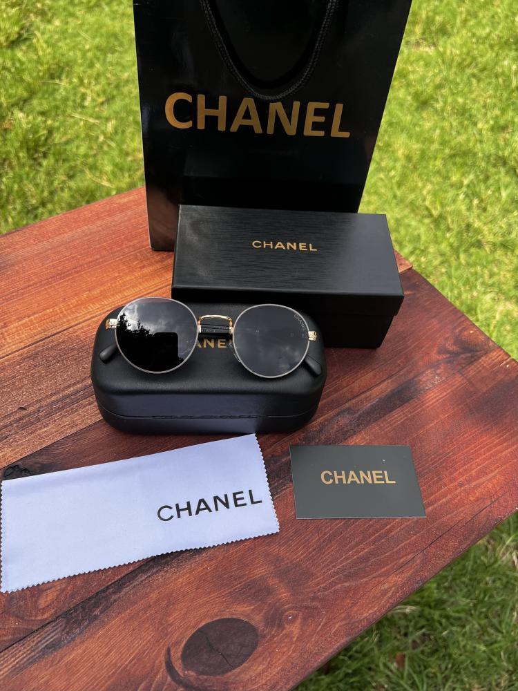 نظارة CHANEL