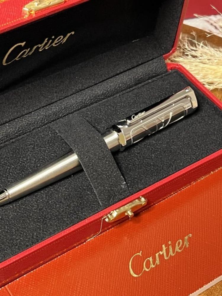 قلم Cartier - قلم حبر من مجموعة سانتوس دو كارتيه