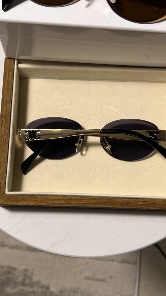 نظارة CELINE ملون