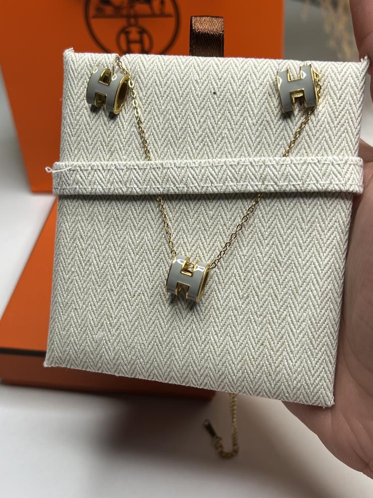 سلسال HERMES معدن ذهبي رمادي
