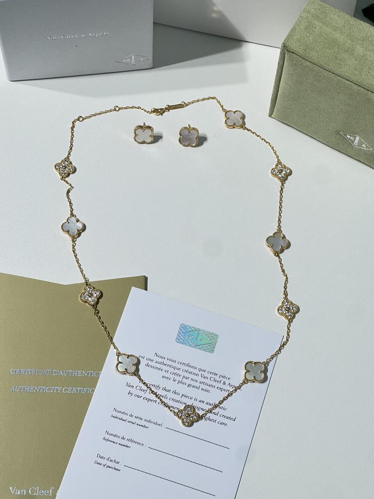 سلسال Van Cleef & Arpels - سلسال Van cleef لؤلؤي