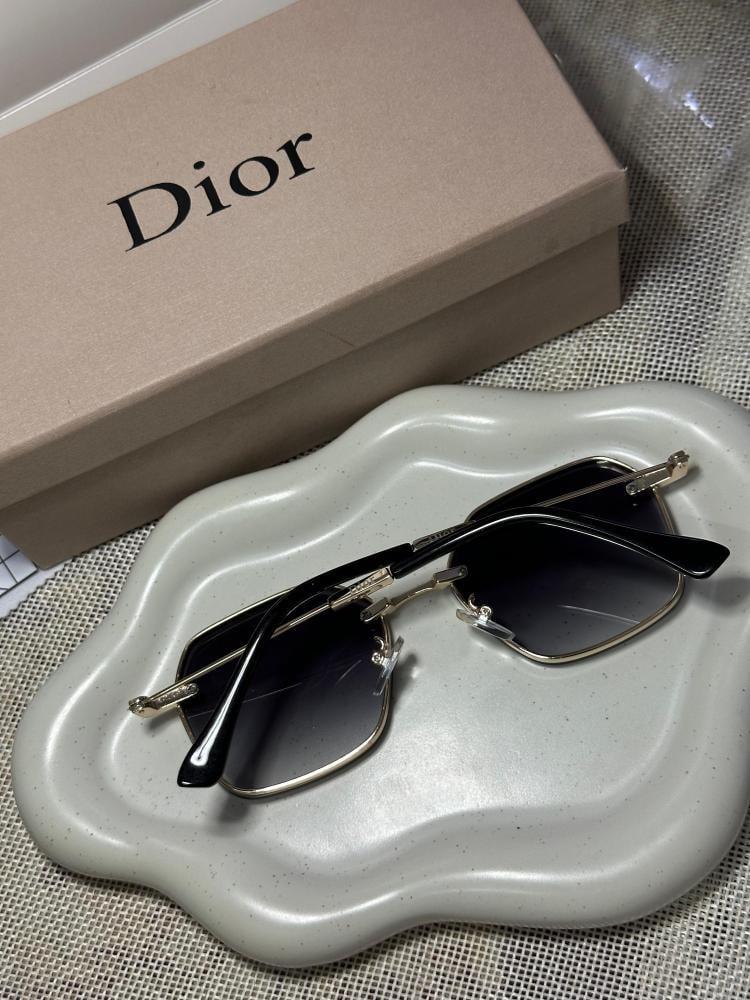 نظارة Dior