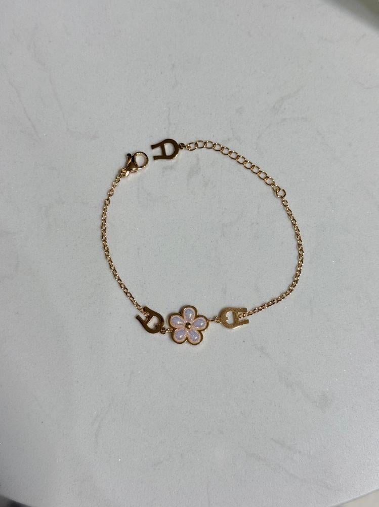 إسوارة AIGNER اسوارة AIGNER ورده