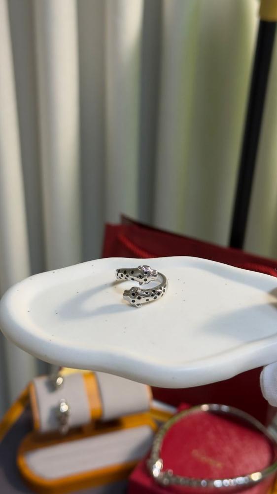 خاتم Cartier فضي