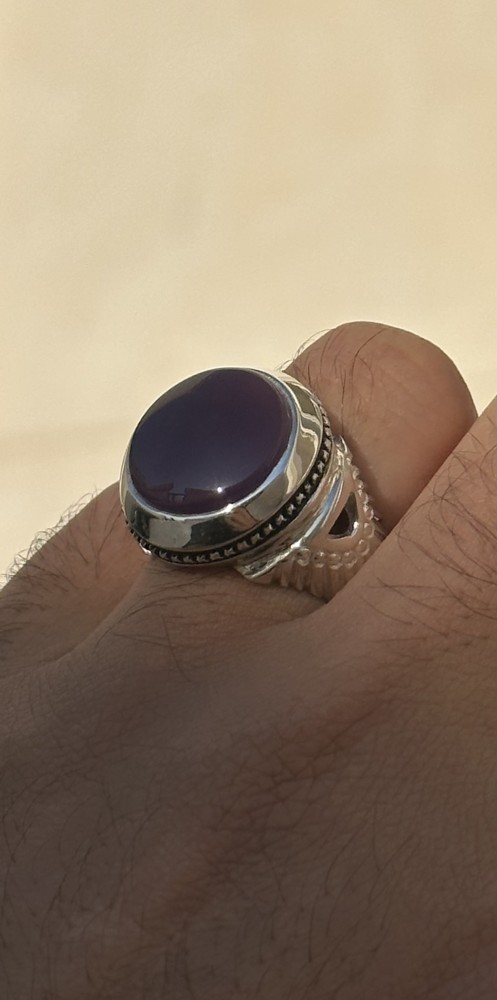 بنفسجي دائري