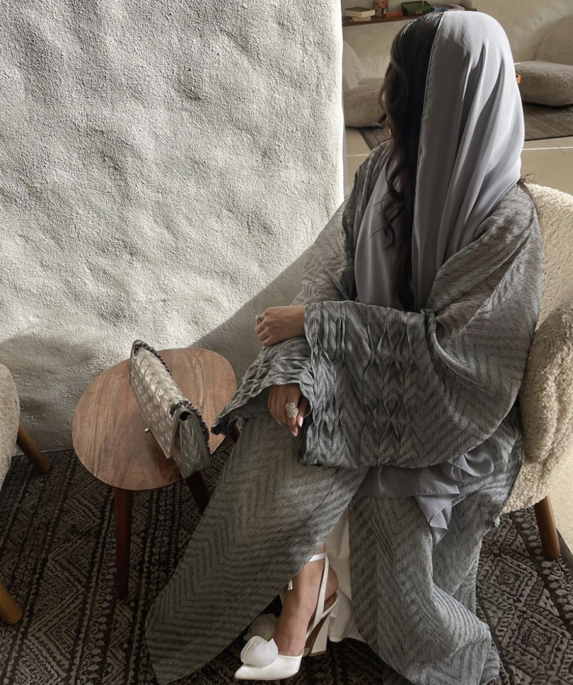 Zigzag Gray Abaya