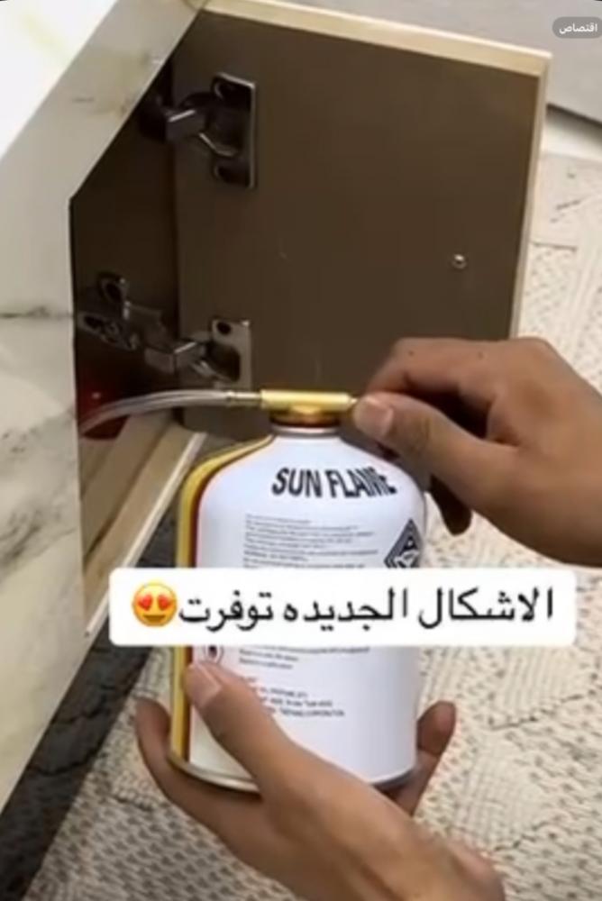 طاولة ديكور مع دفاية