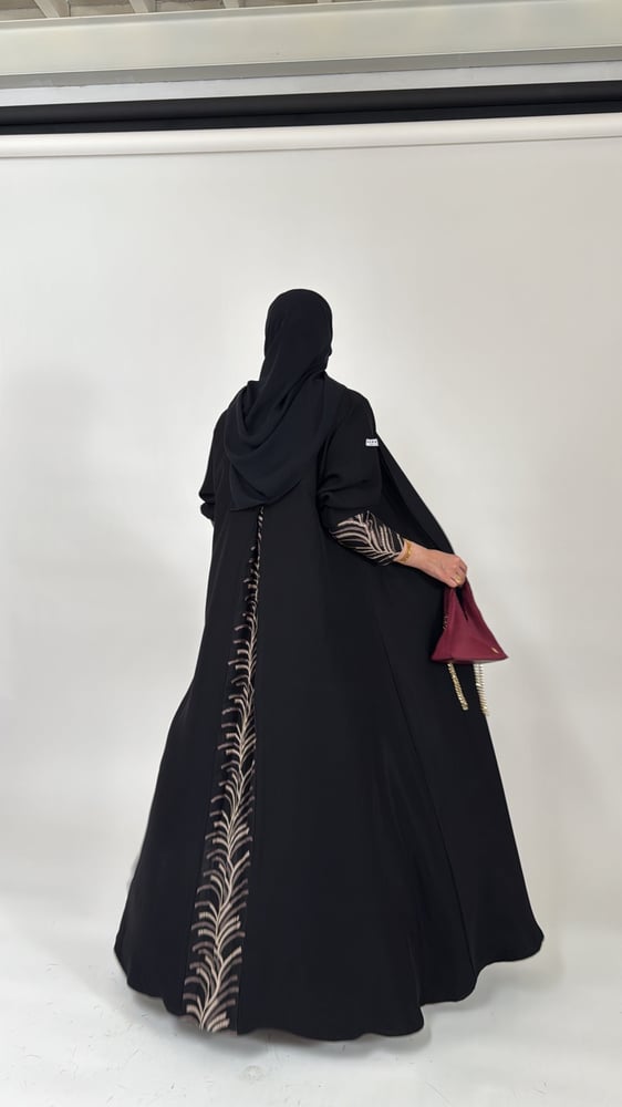 نجلاء