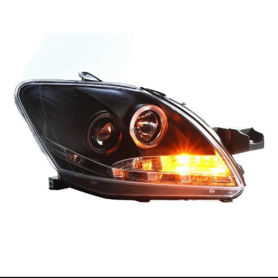 اصطبات يارس ٢٠١٠ امامية ليد ( Headlight led assembly Yaris 2010