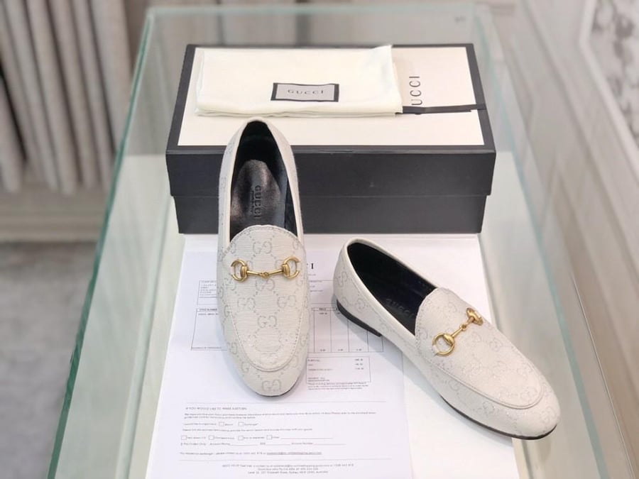 Gucci flat shoes