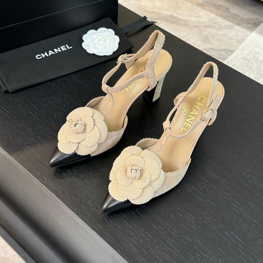 Chanel heel