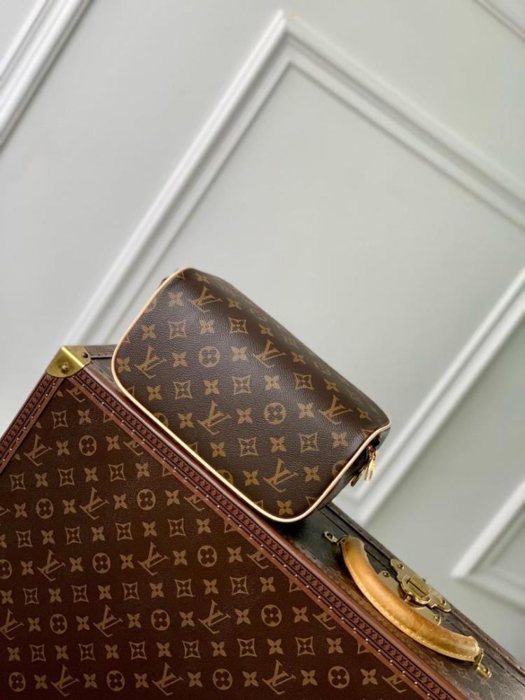 حقيبة لويس فيتون 24cm