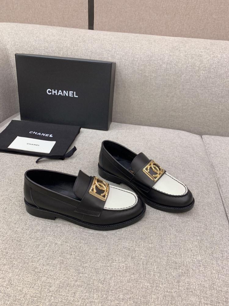Empty Chanel