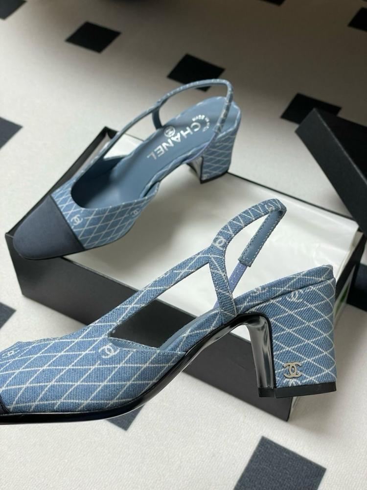 Chanel heel