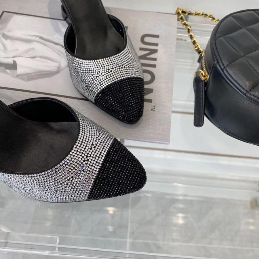 Chanel heel