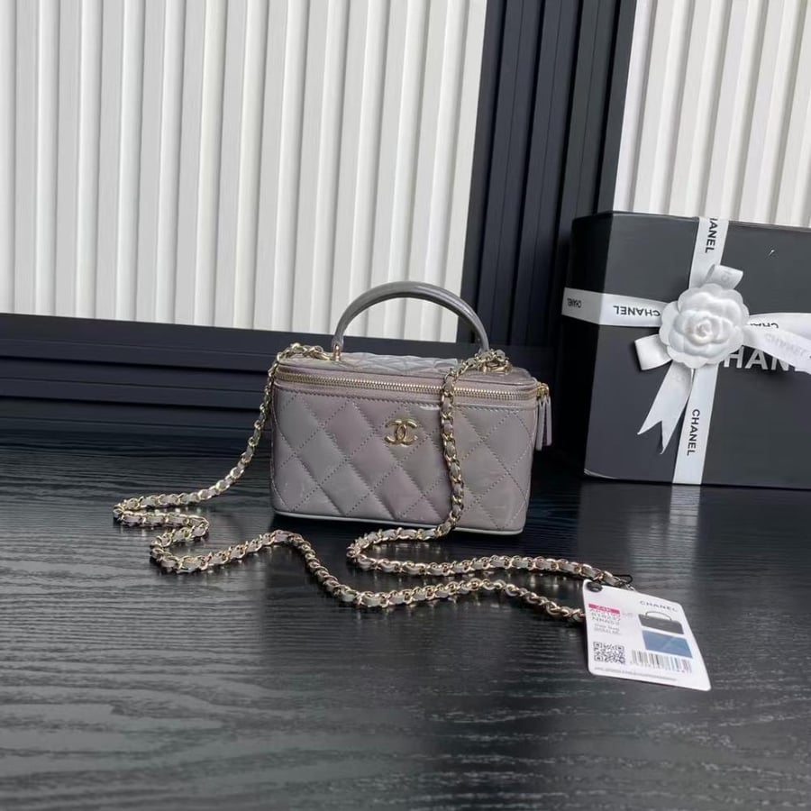Chanel bag (two colors)
