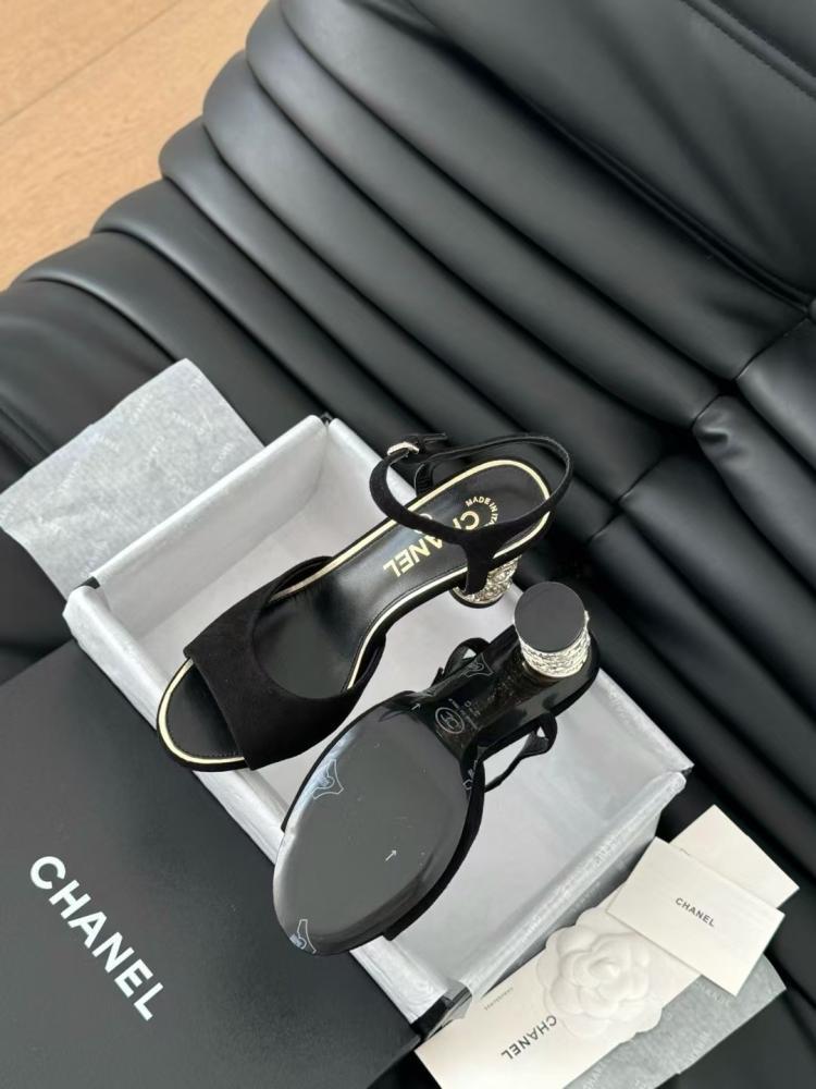 Chanel heel (4 colors)