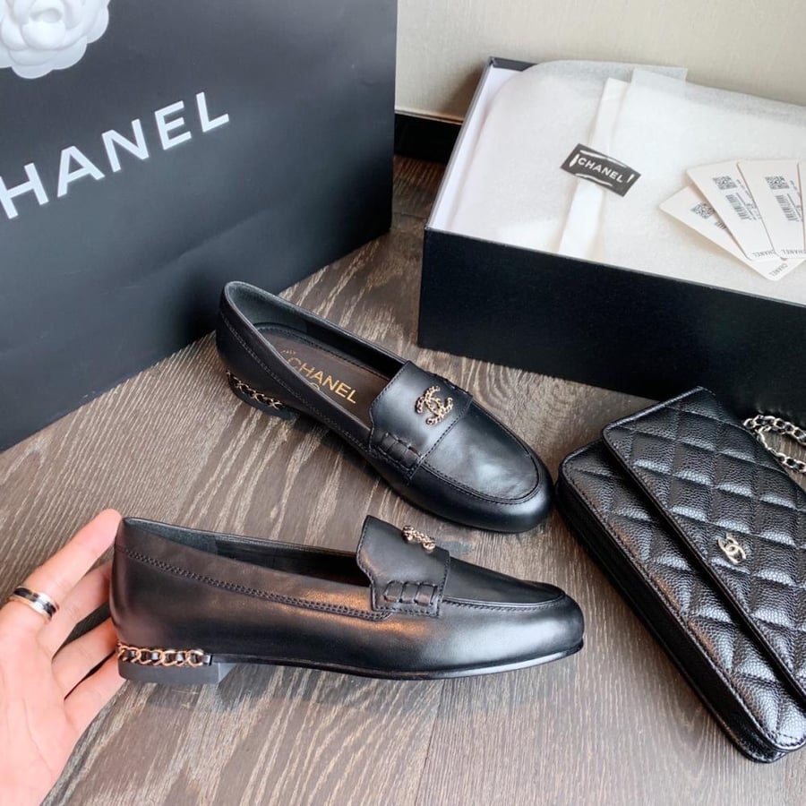 Chanel shoe