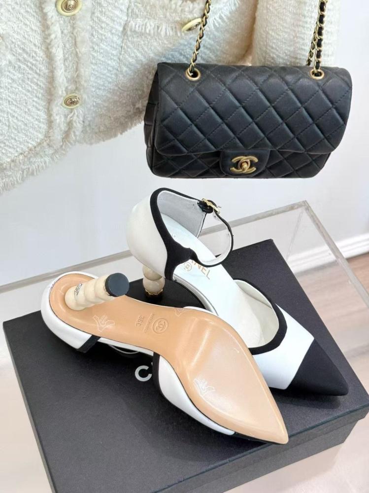 Chanel heel