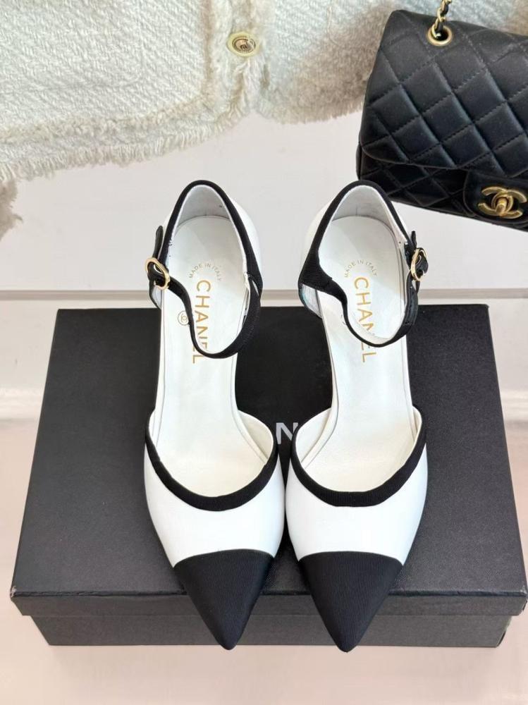 Chanel heel