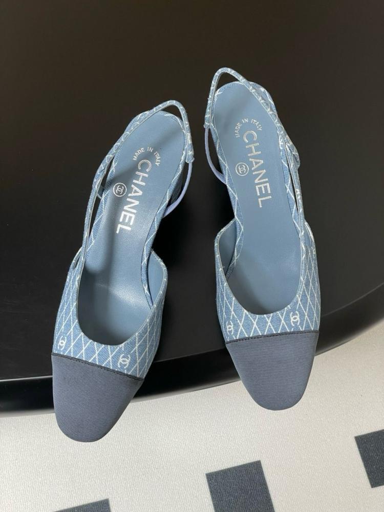 Chanel heel