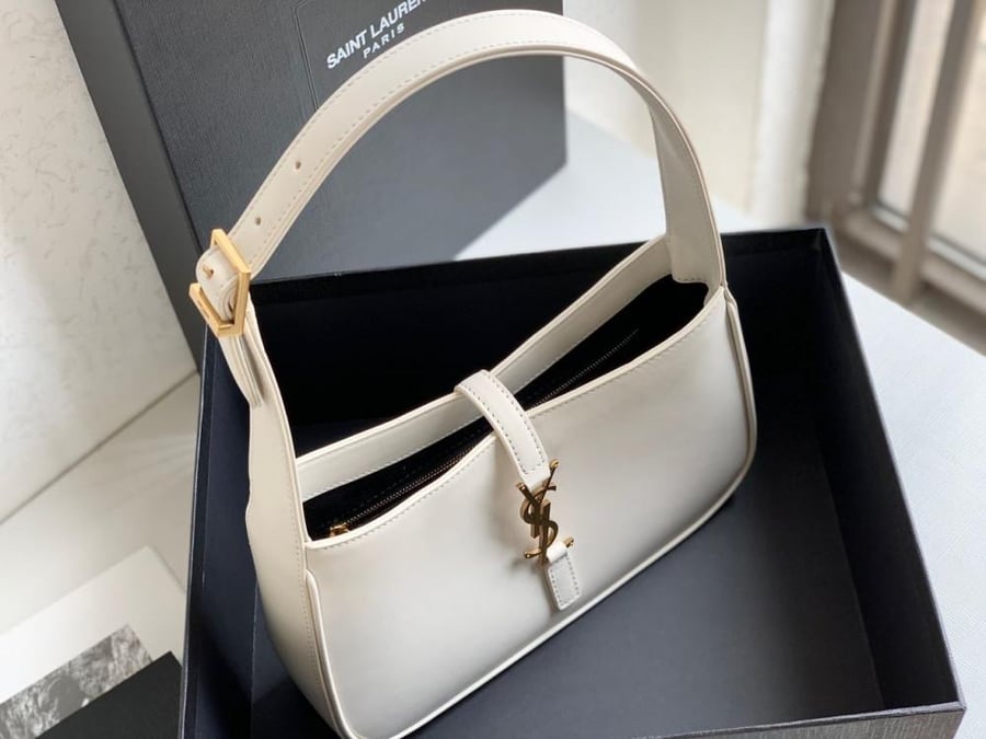 حقيبة ايف سان لوران ysl