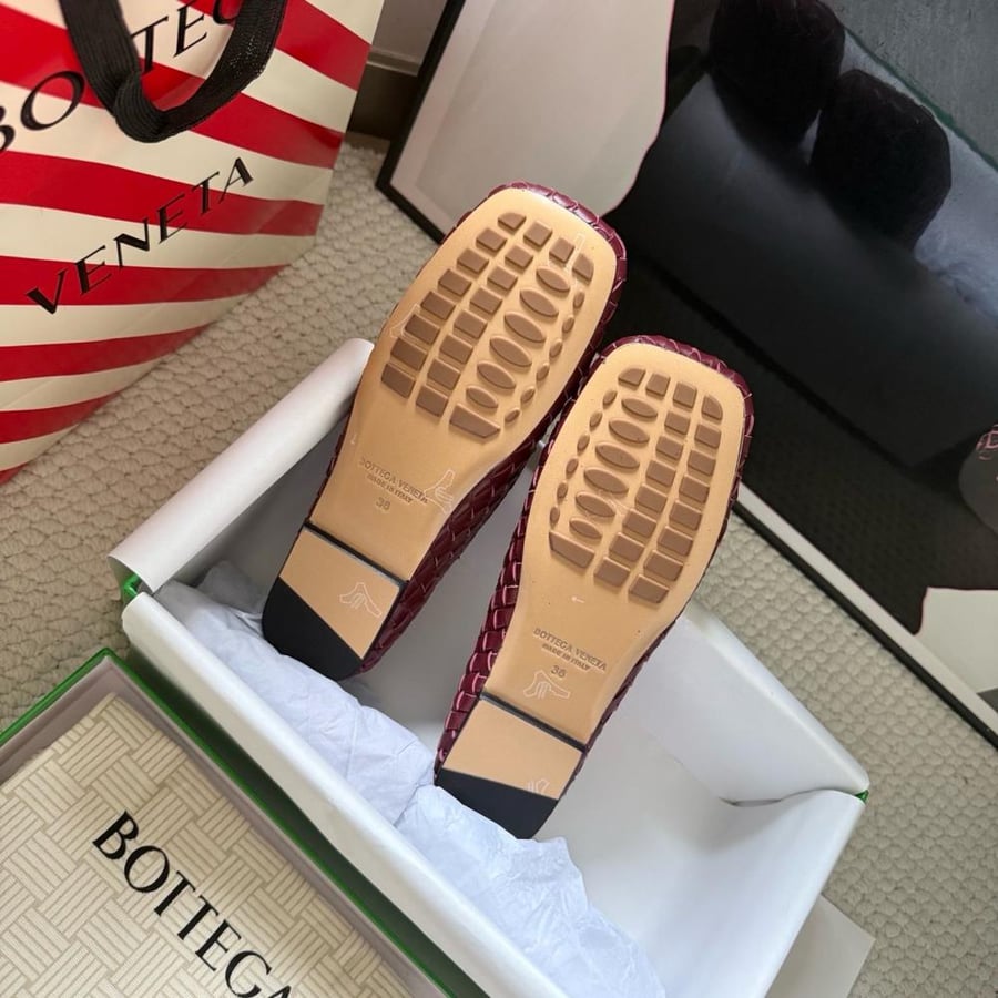 Flat Bottega Veneta