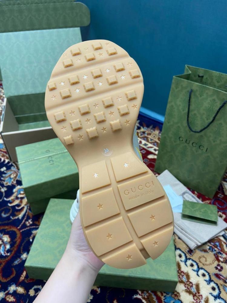 حذاء قوتشي