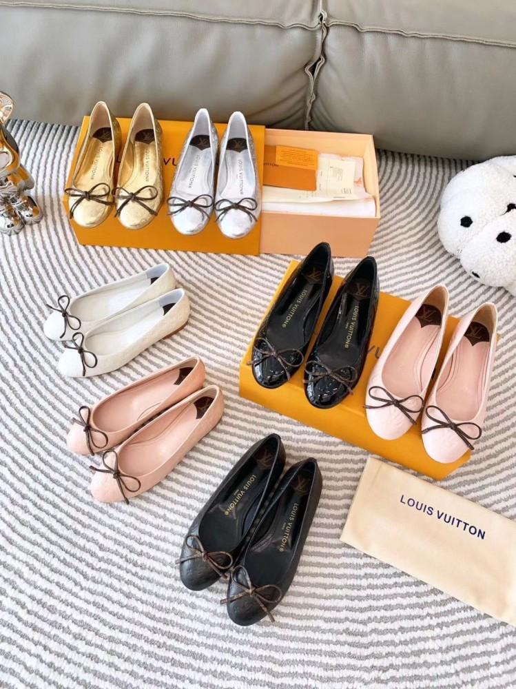 Louis Vuitton flat