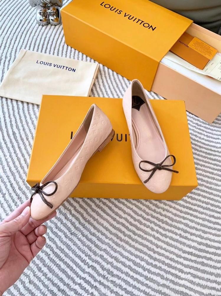 Louis Vuitton flat