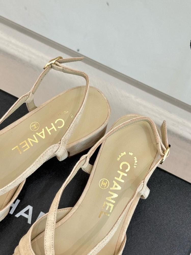 Chanel heel