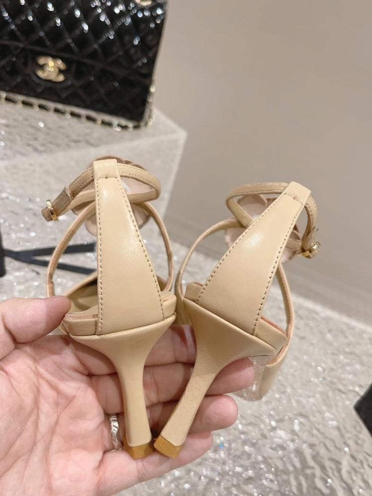 Chanel heel