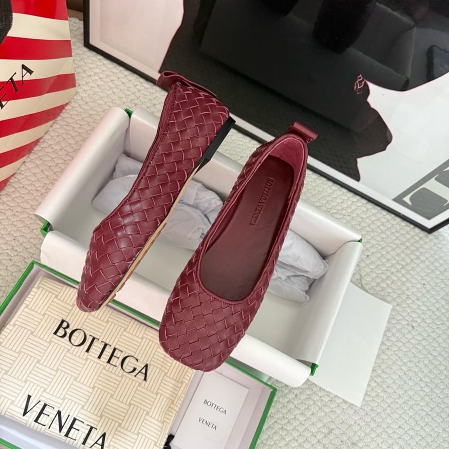 Flat Bottega Veneta